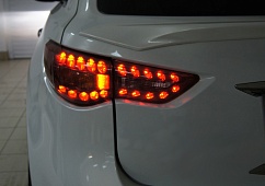 Фонари светодиодные в крышку багажника Infiniti FX37/FX50/FX30D (QX70)